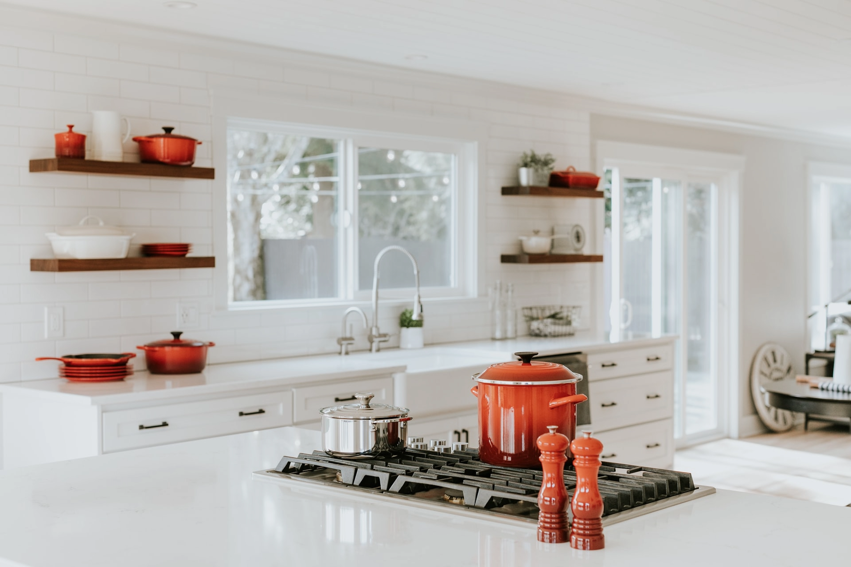 Kitchen accessories and gadgets