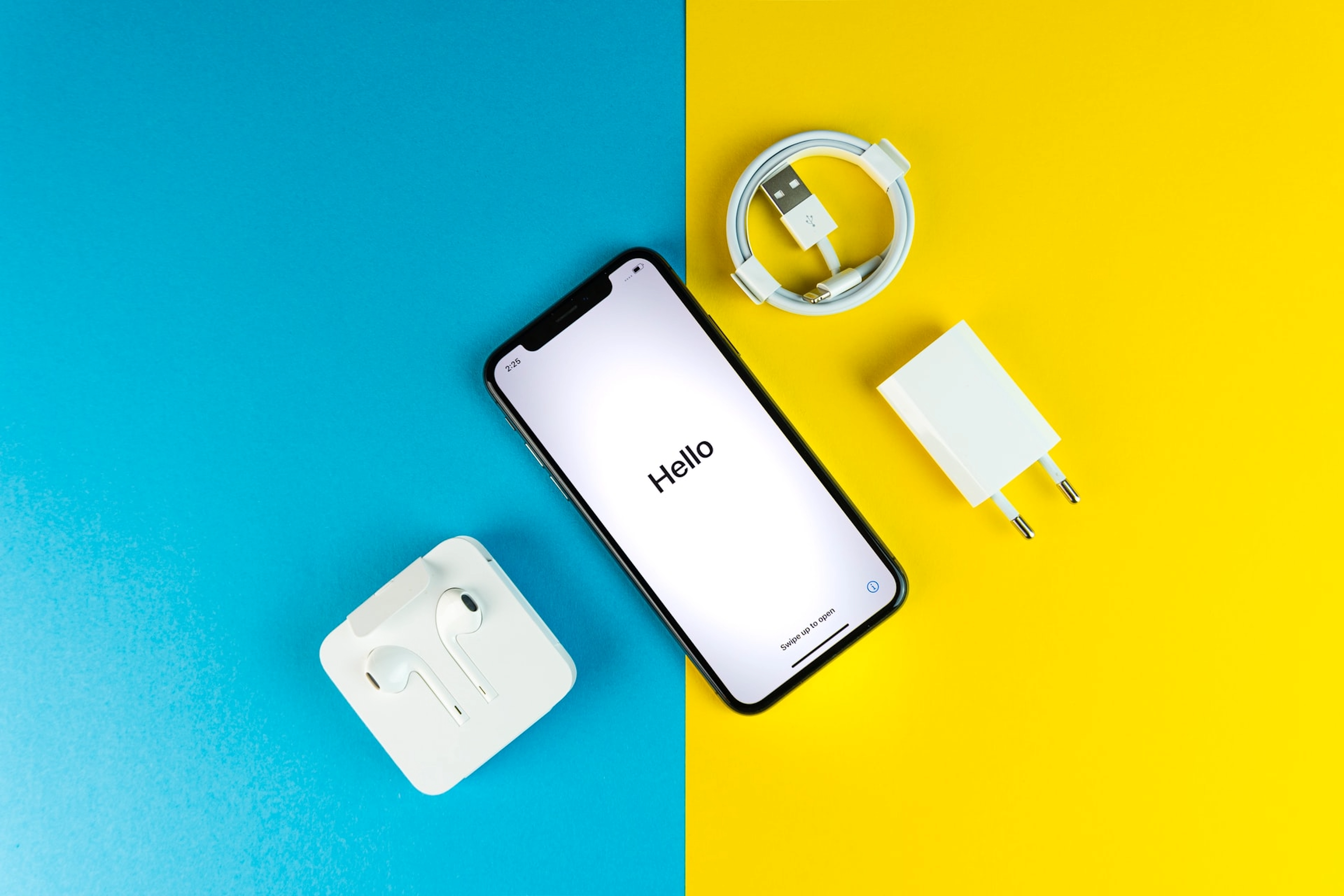 Mobile accessories including cases, chargers, and grips